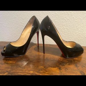 Christian Louboutin Very Prive peep toe patent leather high heels